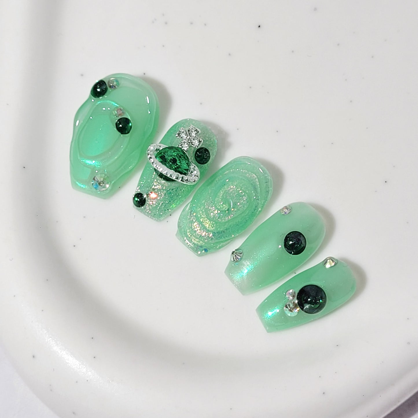 Premium: Green holowonders