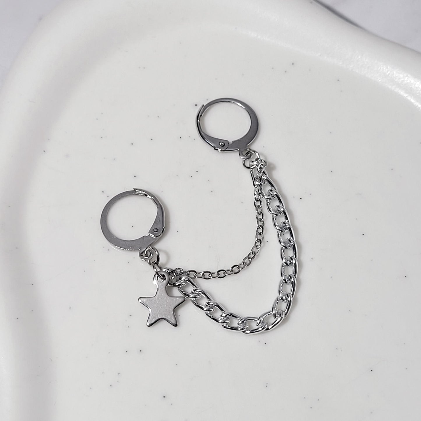 "Starstruck Chain" double boucle d'oreille dormeuse