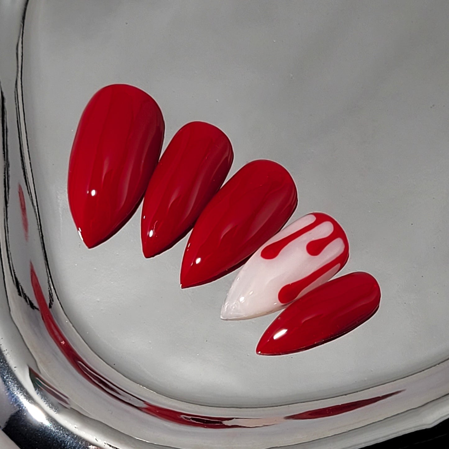Signature: Vampire's Kiss