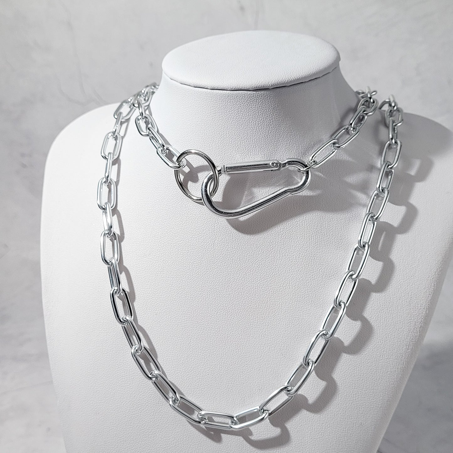 "Rogue" choker/collier matinée double tour avec mousqueton