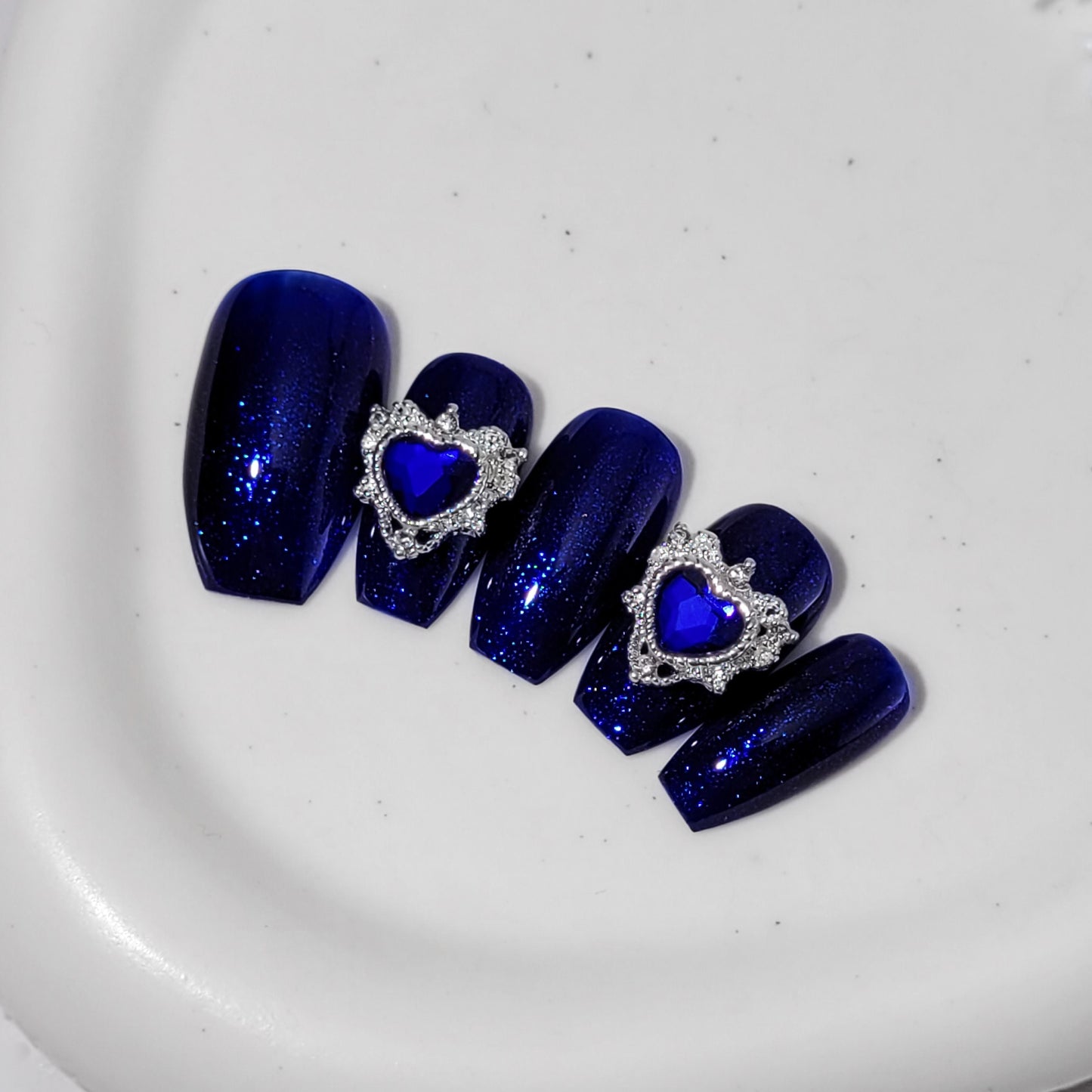 Signature: "Winter princesses" collection: Sapphirella