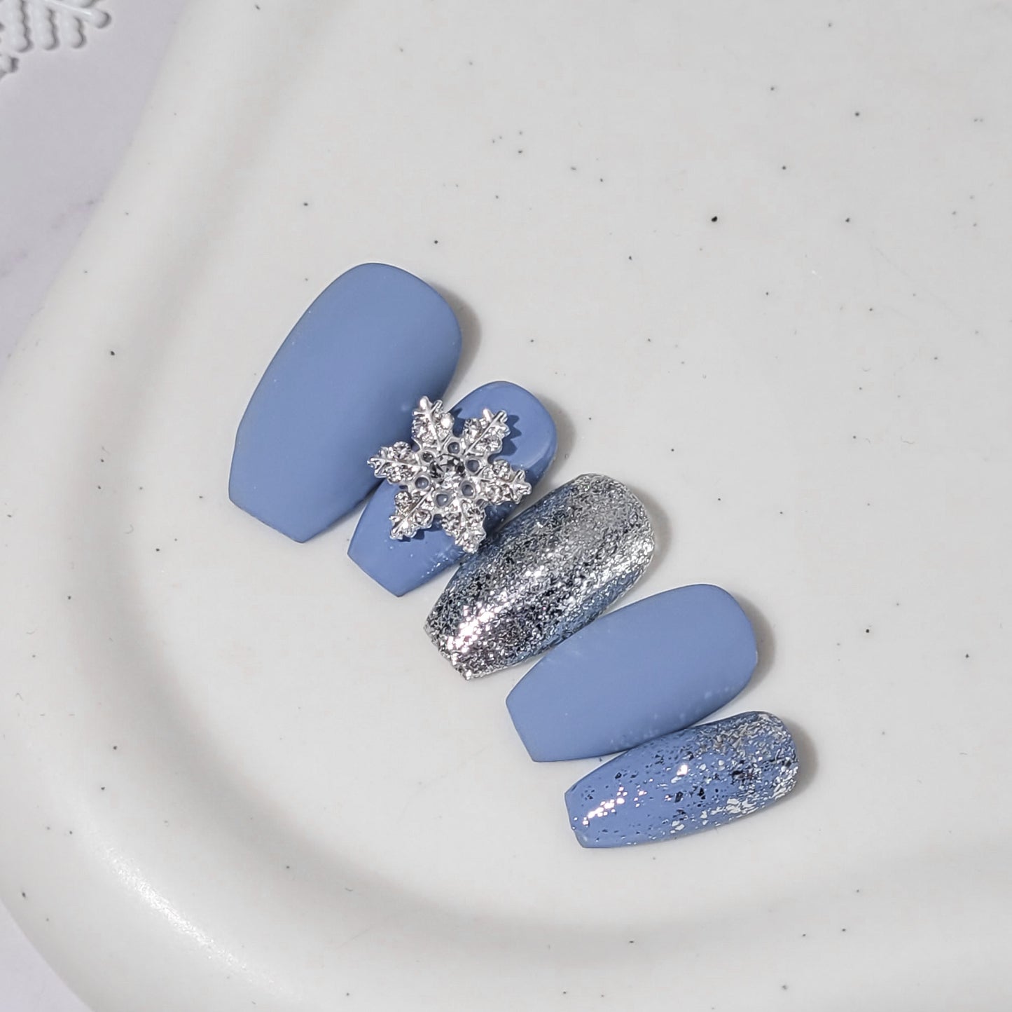 Signature: Winter frost