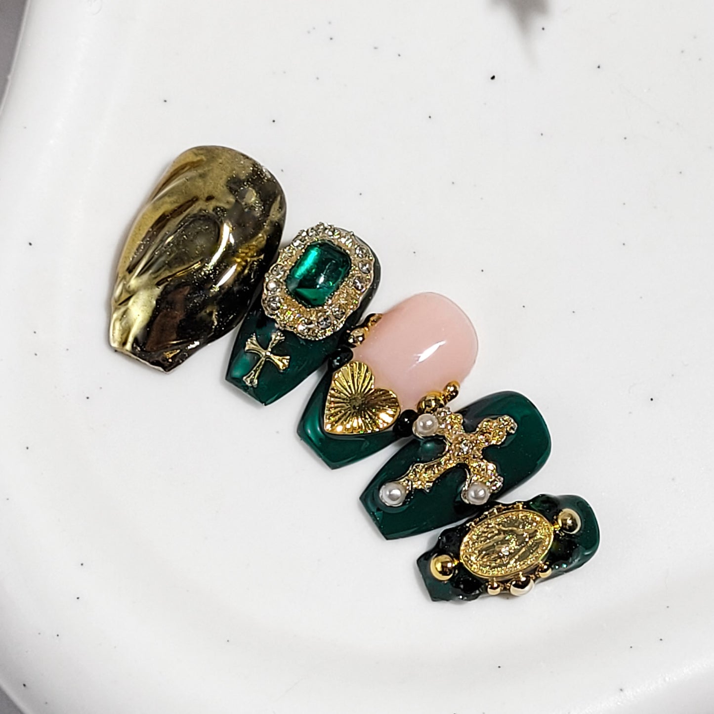 Premium: Emerald grace