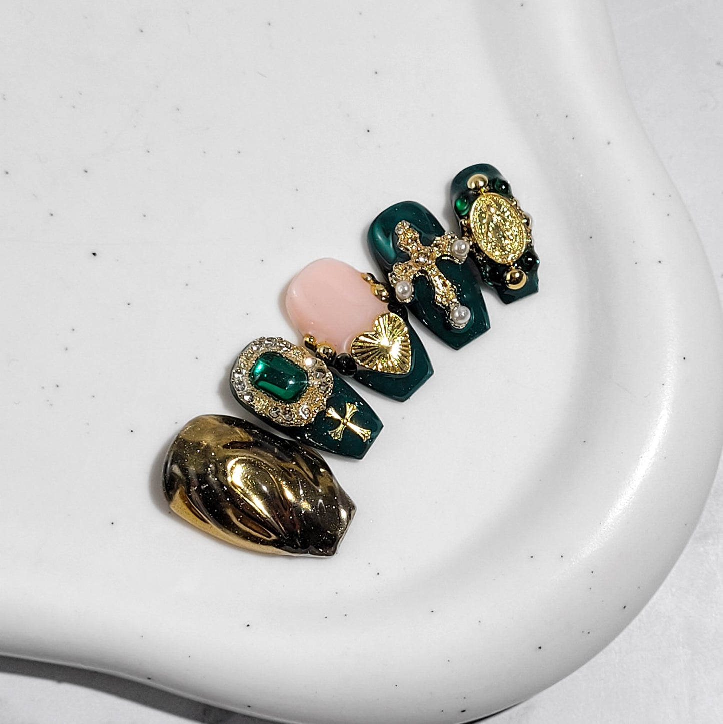 Premium: Emerald grace