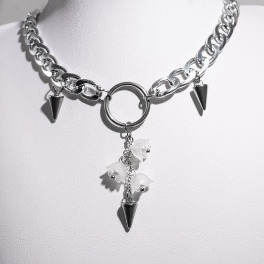 "Thorned lily" collier ras de cou / chocker