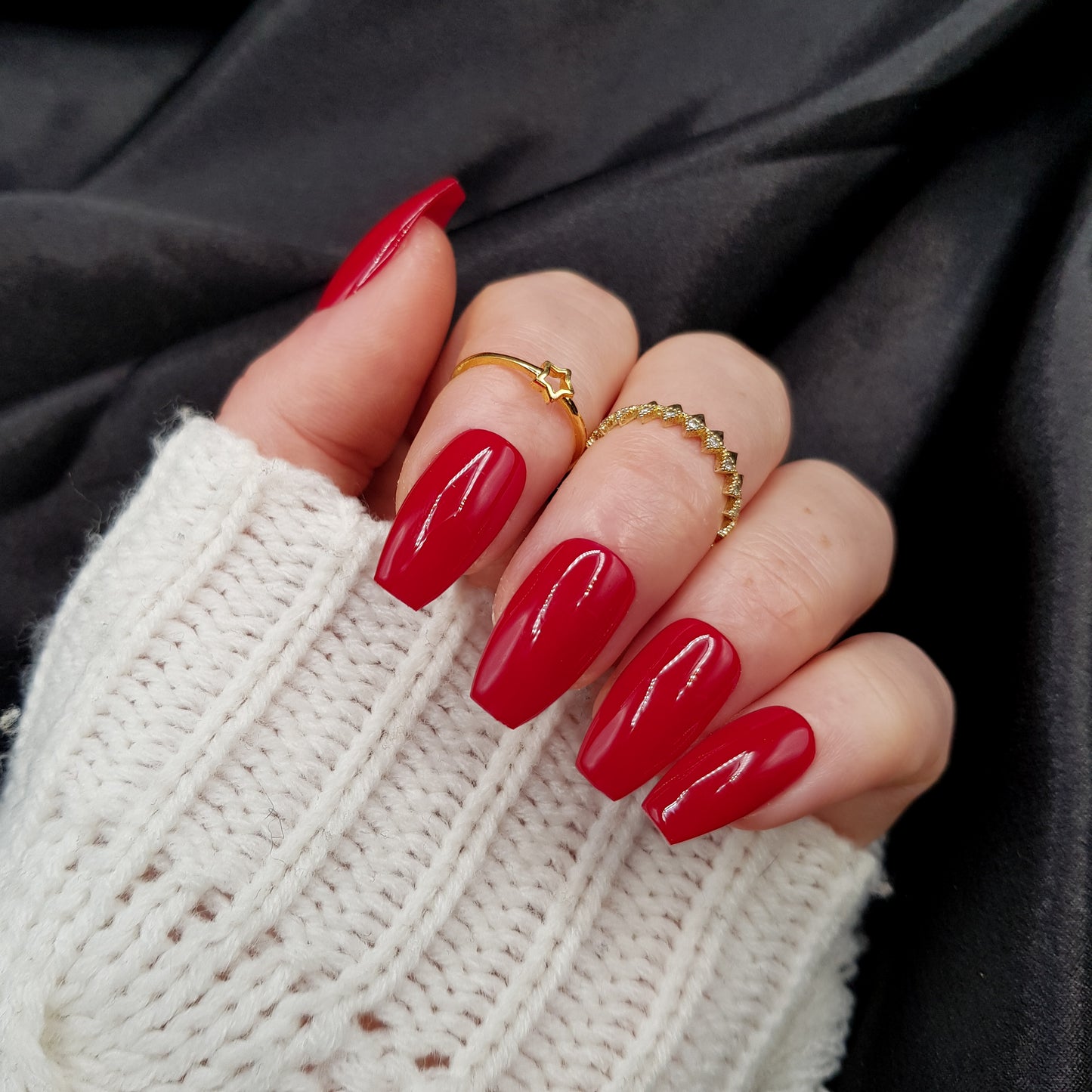 Essential: Frosted Cherry