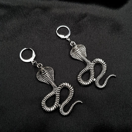 "Code cobra" boucles d'oreilles dormeuses
