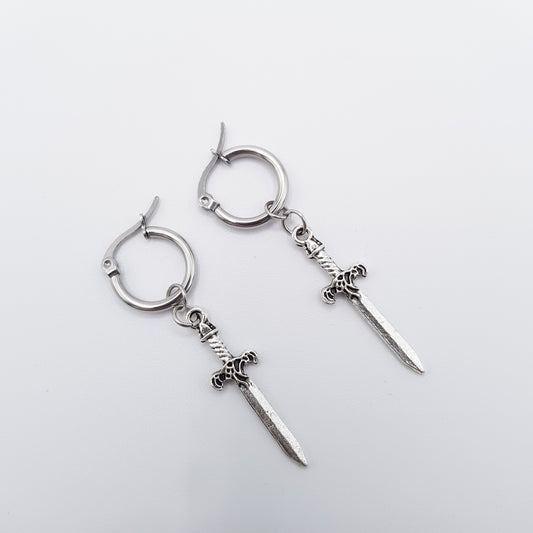 "Little dagger" boucles d'oreilles dormeuses