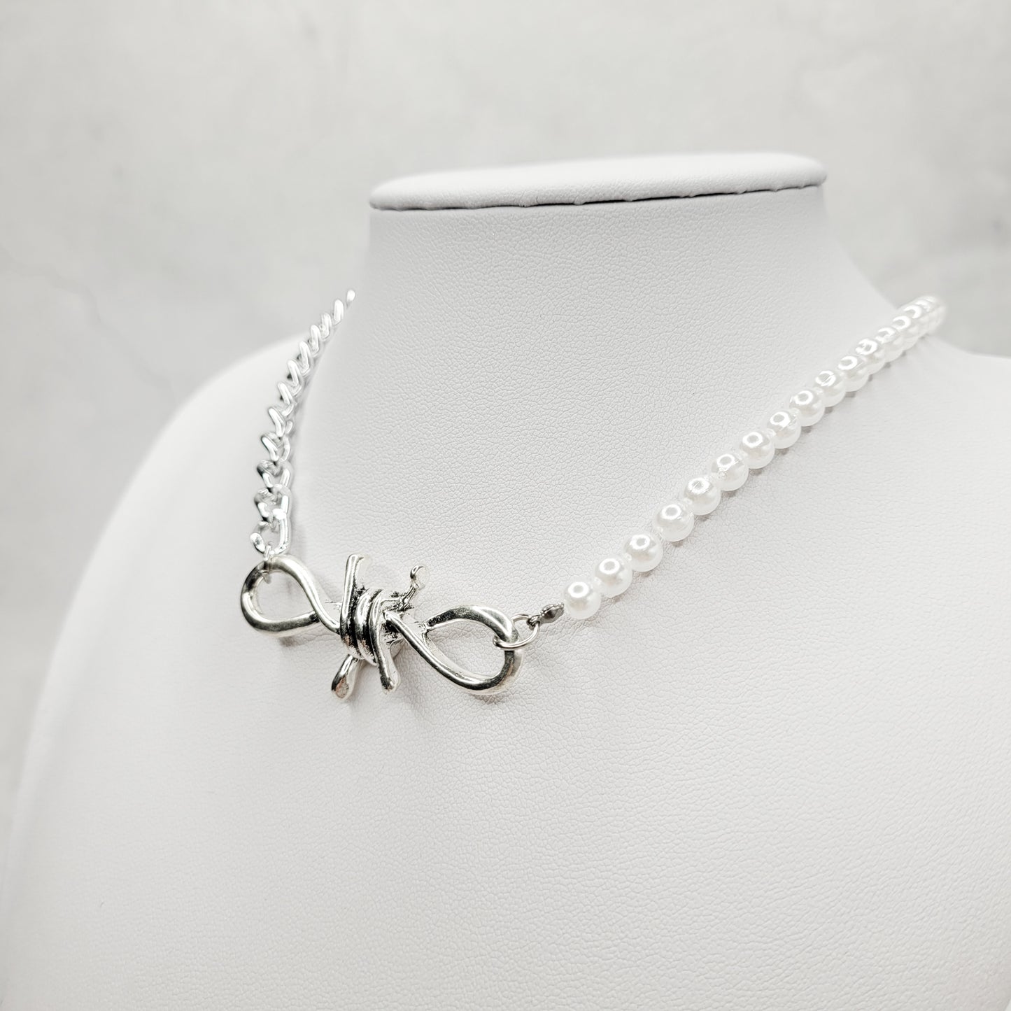 "Hurt" collier choker chaîne