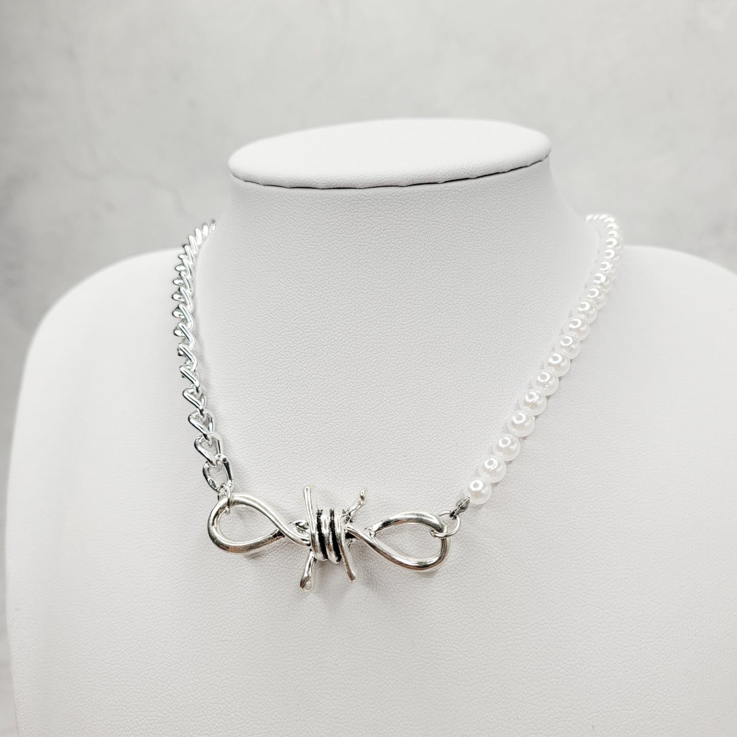 "Hurt" collier choker chaîne