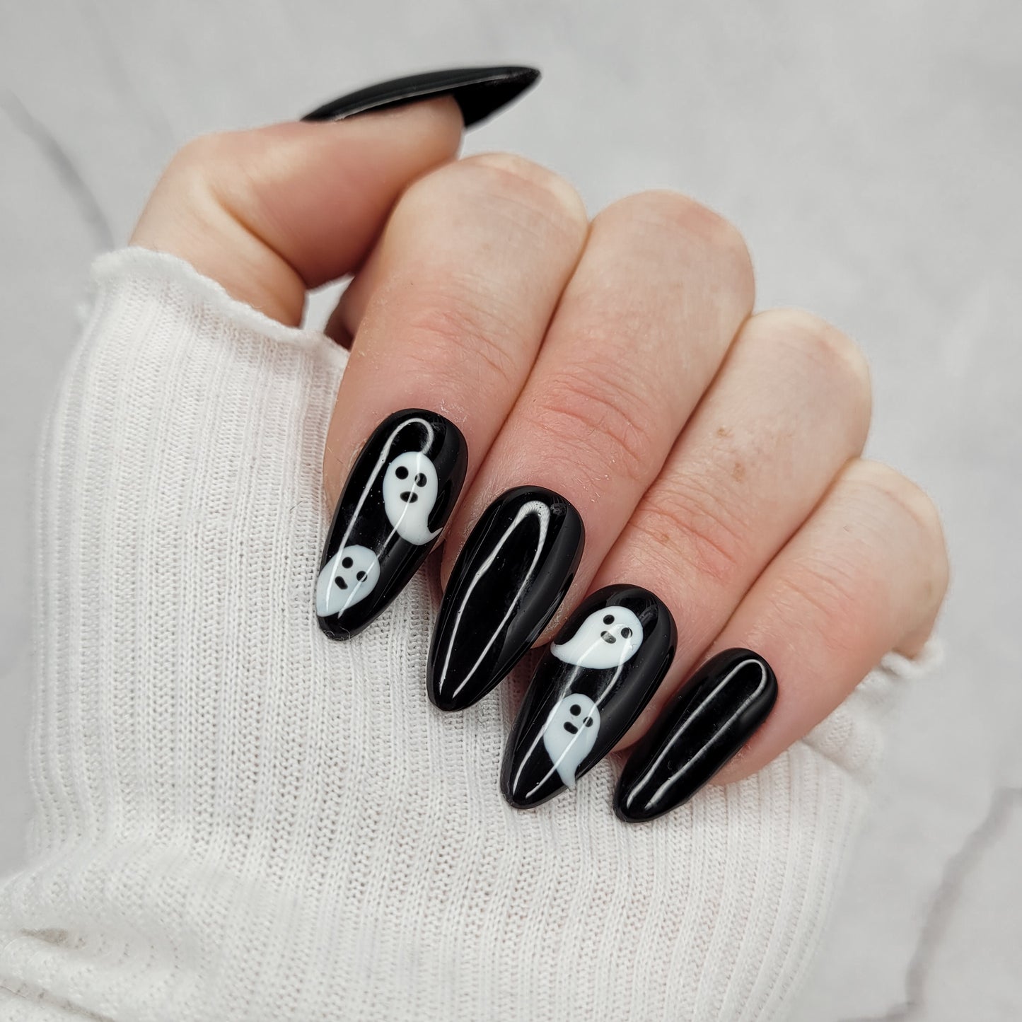 Signature: boo bitch