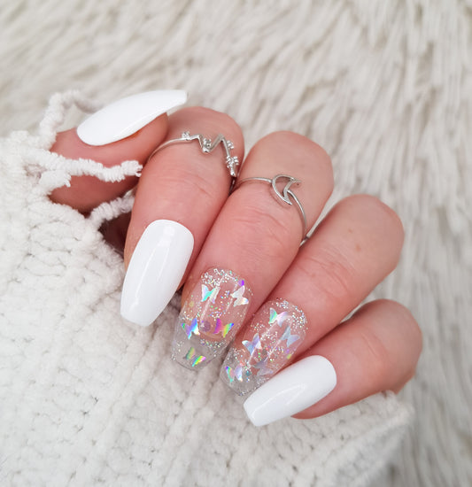 Signature:  Flutterby - white
