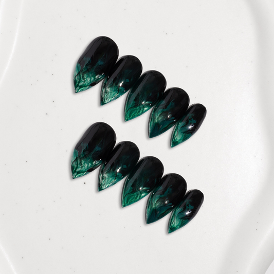Signature: Venom mist