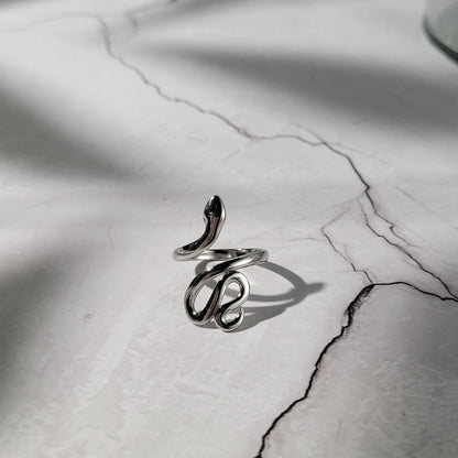 "Slither" bague réglable en acier inoxydable