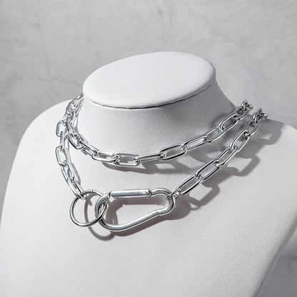 "Rogue" ras de cou collier double tour avec mousqueton