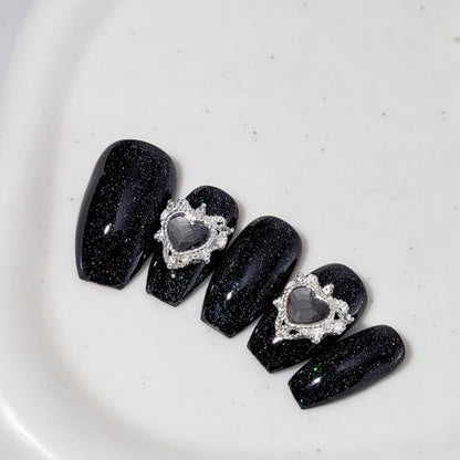 Signature:  "Winter princesses" collection: Onyxia