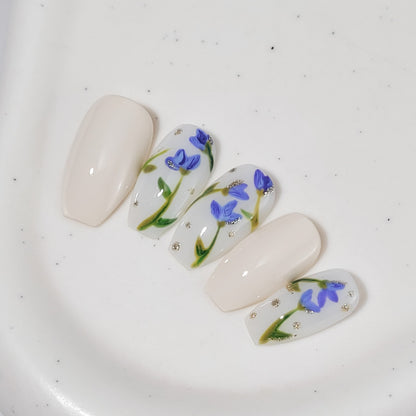 Signature:  Regency blooms