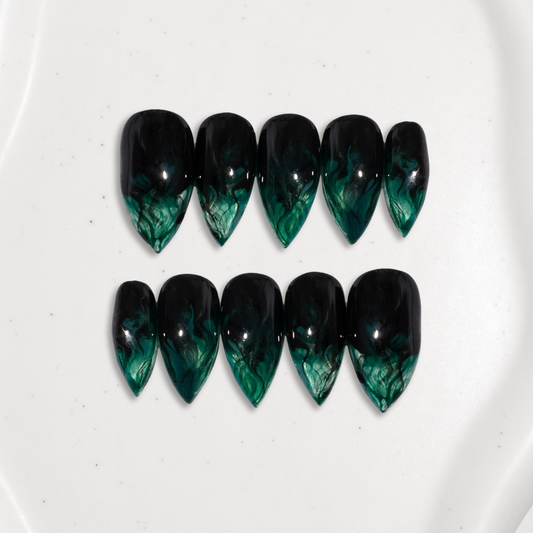 Signature: Venom mist