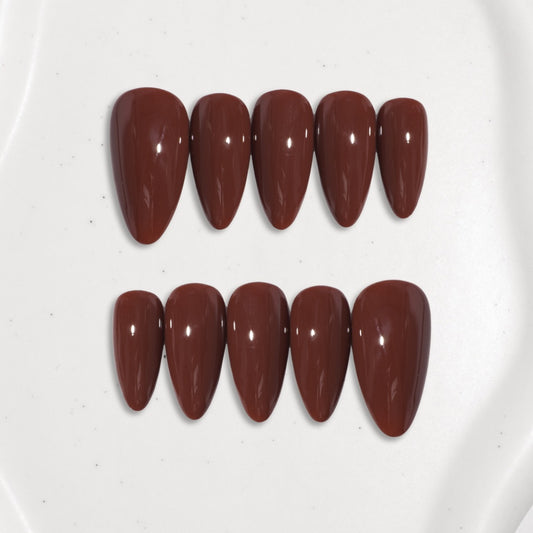 Essential: Pecan brown