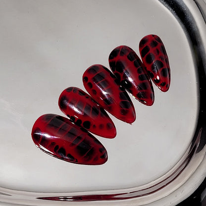 Signature:  Crimson reptilia
