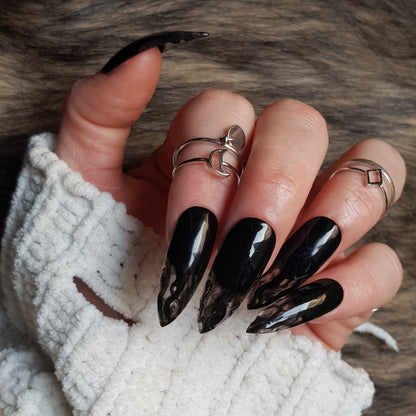 Signature:  Dark and smoky