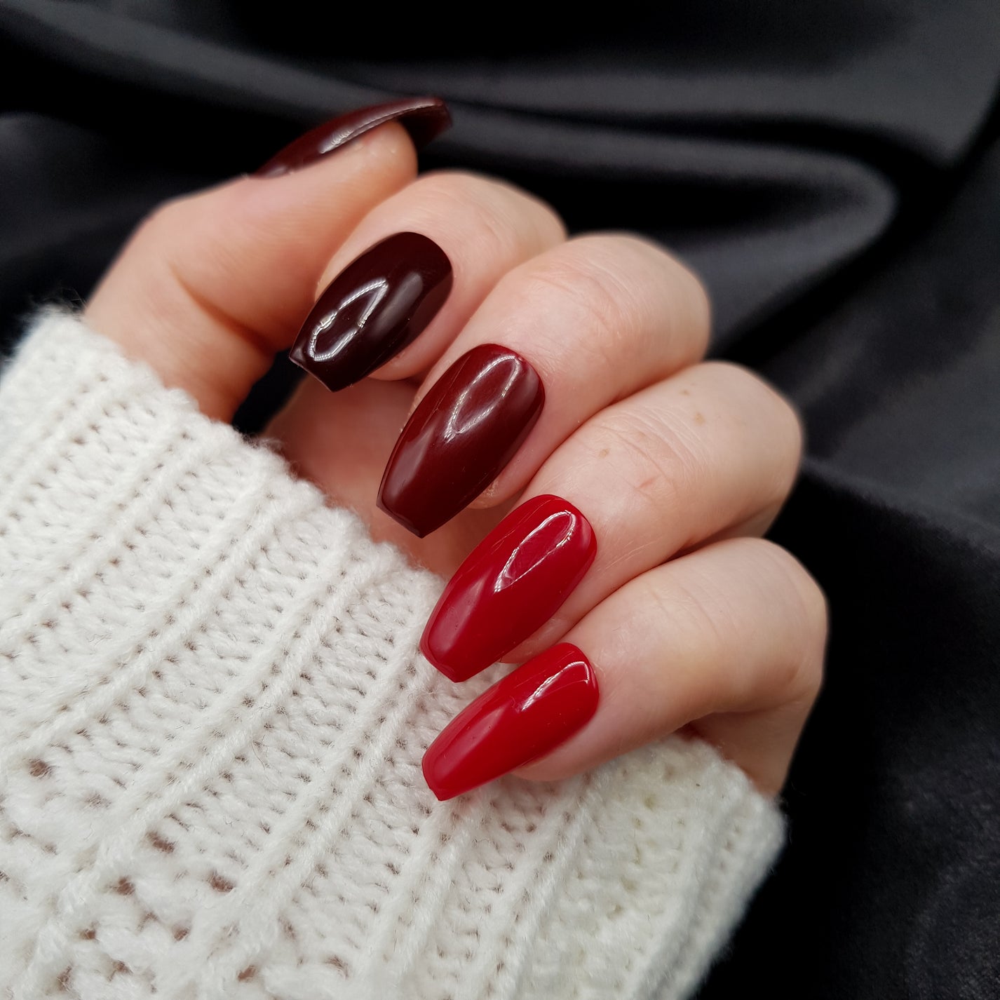 Lady in Reds – Nail Prophecy