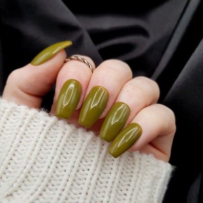 Essential:  Kaki