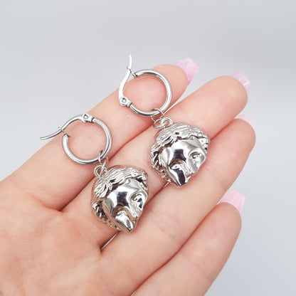 "Faceless" boucles d'oreilles dormeuses