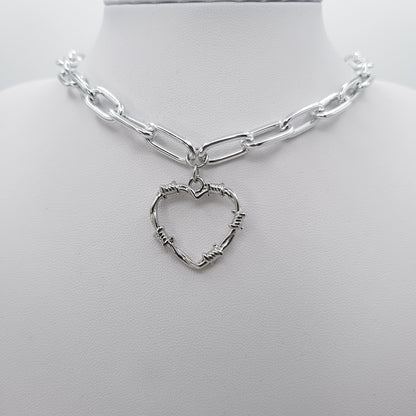 "Scratched heart" collier choker chaîne