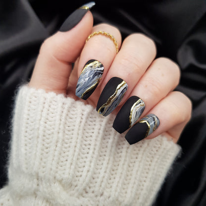 Signature:  Onyx bath